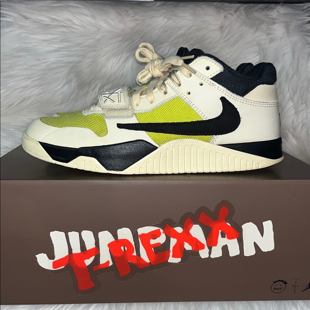 JUMPMAN JACK TR 
TRAVIS SCOTT